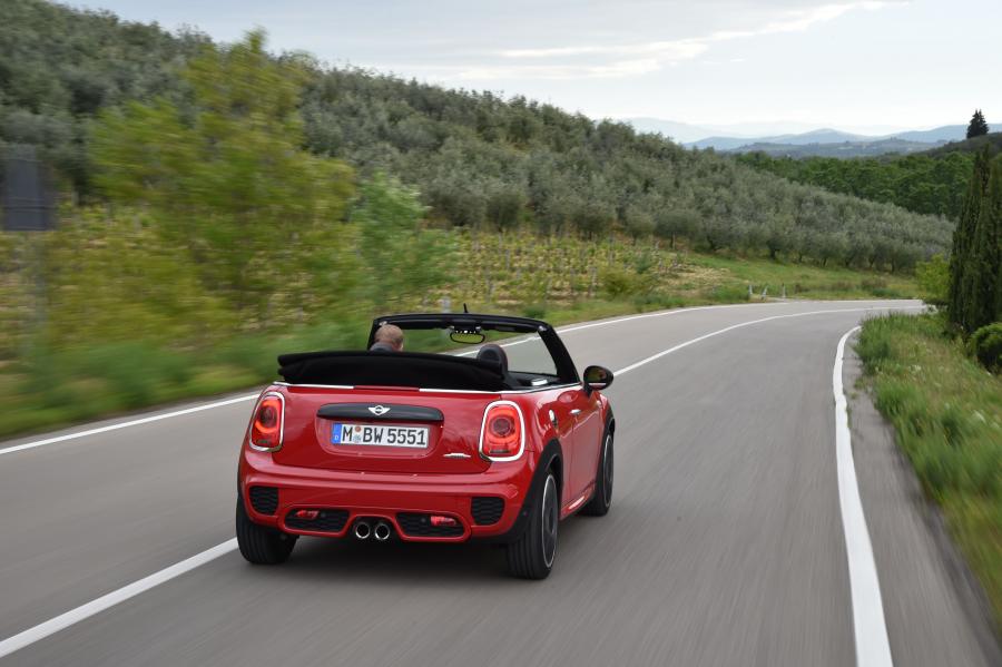  Mini Cooper S JCW Cabrio 2016 года  (фото 51 из 104)
